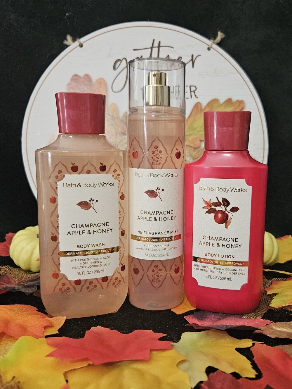 NWT Bath & Body Works Champagne Apple & Honey Body Care Set - Red, Cream